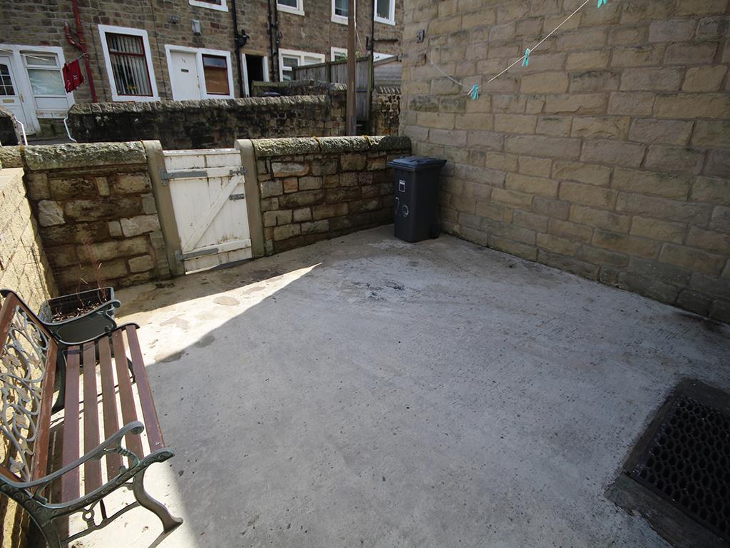 3 bedroom terraced house Let Agreed in Barnoldswick - 2016-03-30 13.29.45.jpg